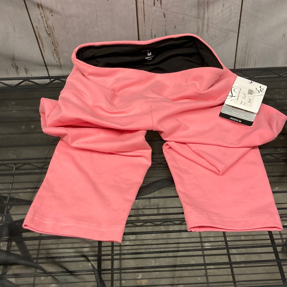Lysse Coral Pink Fold-Over Waist Capri Leggings
